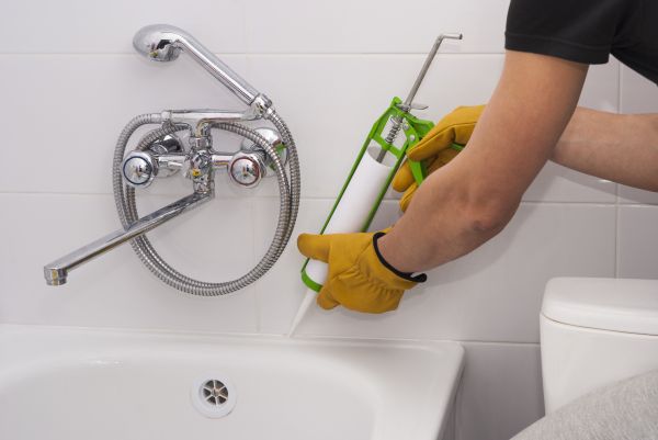 Bathtub Caulking in Freehold