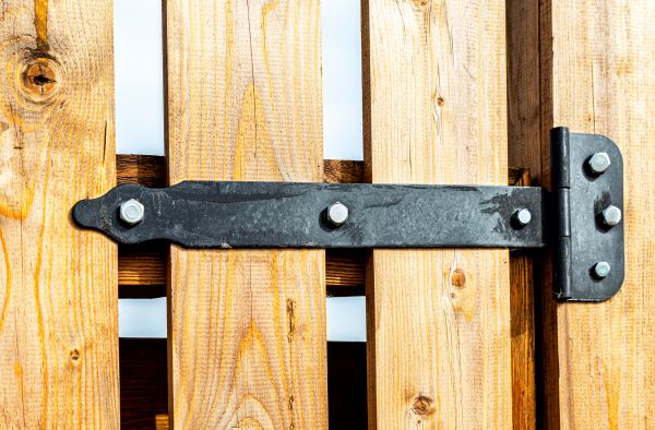 Gate Hinge Repair in Freehold