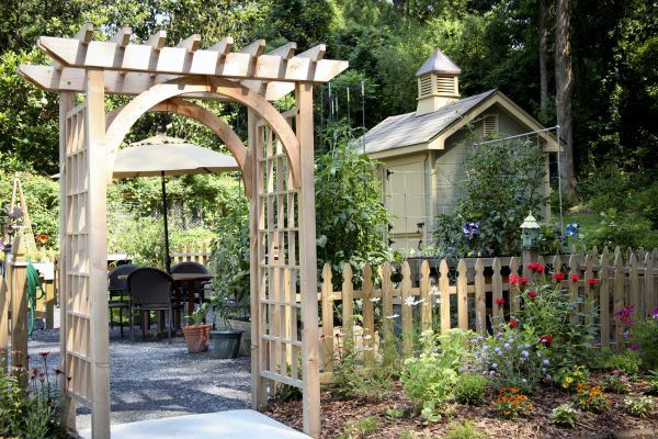 Trellis Mounting Service